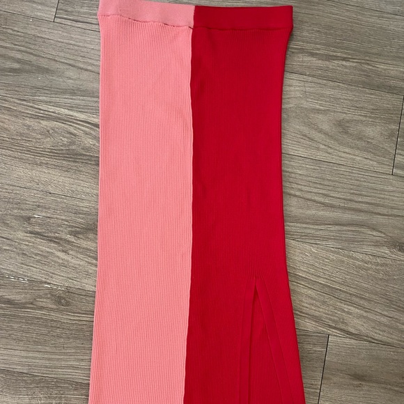 Steve Madden Color-Block Midi Skirt in Pink and Red - Picture 1 of 7